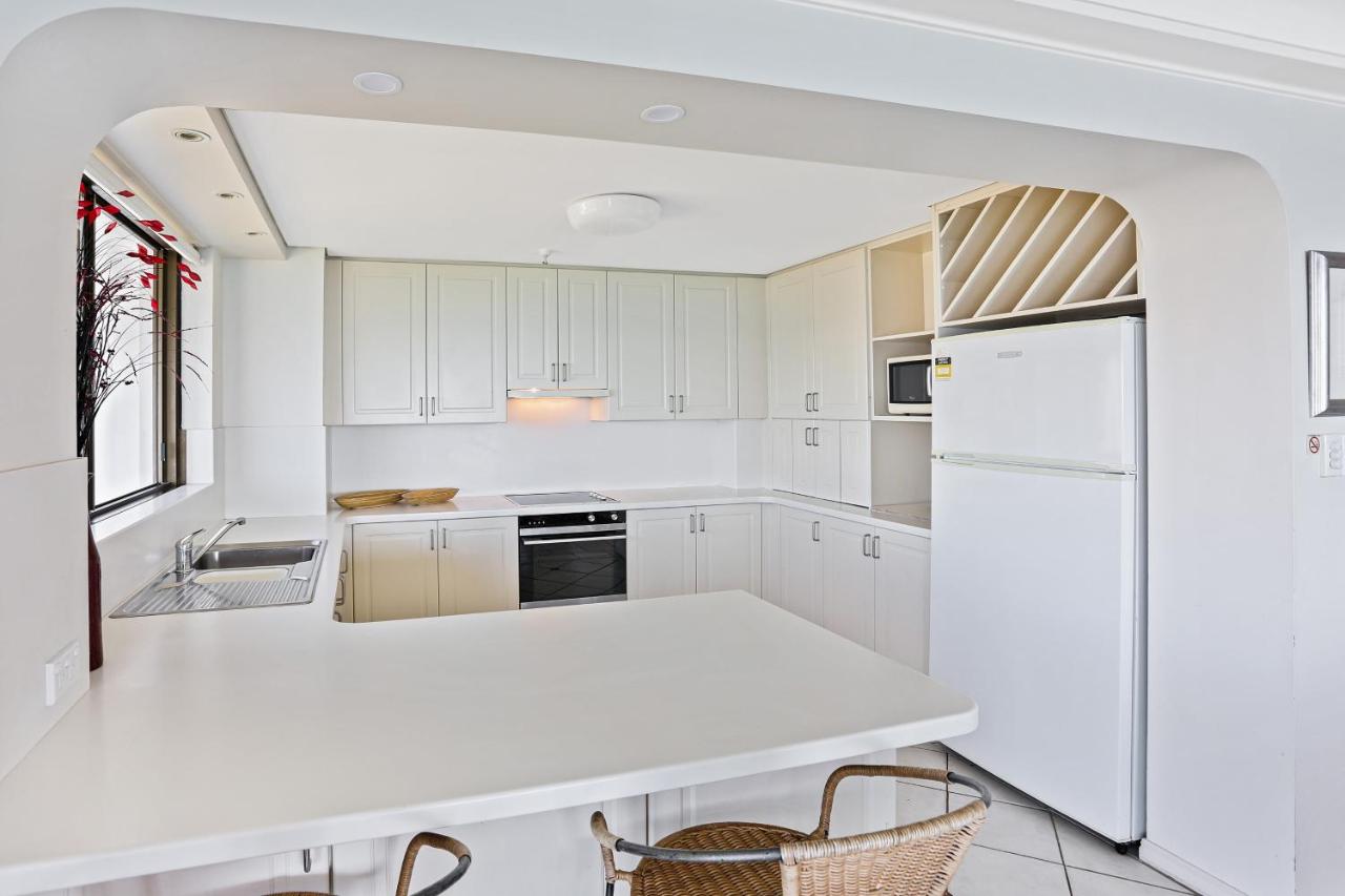 De Ville Apartments photo
