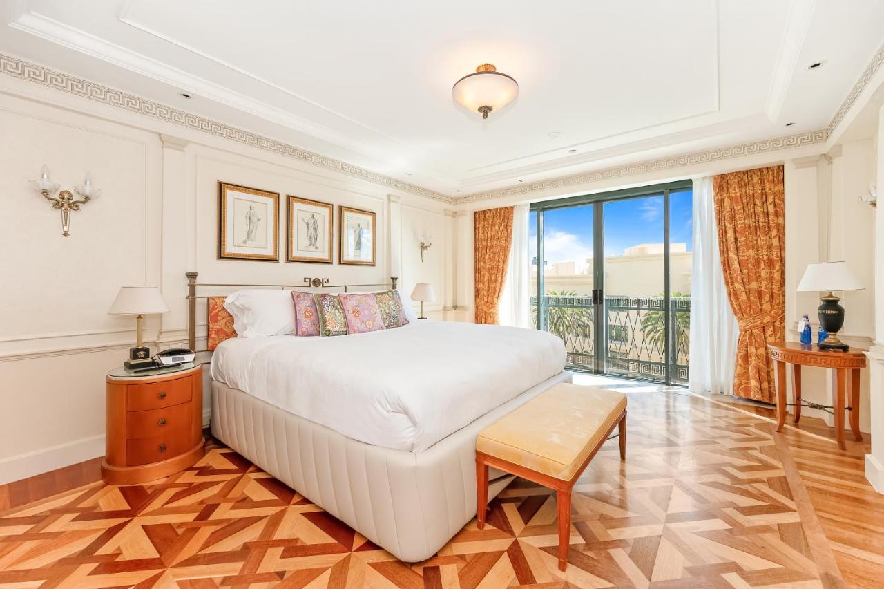 Imperial Hotel Gold Coast photo