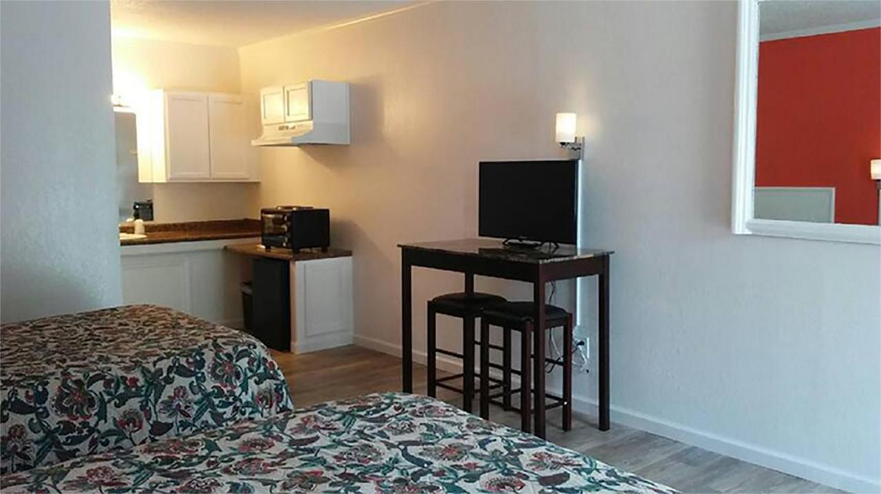 Michael's Motel — photo 4