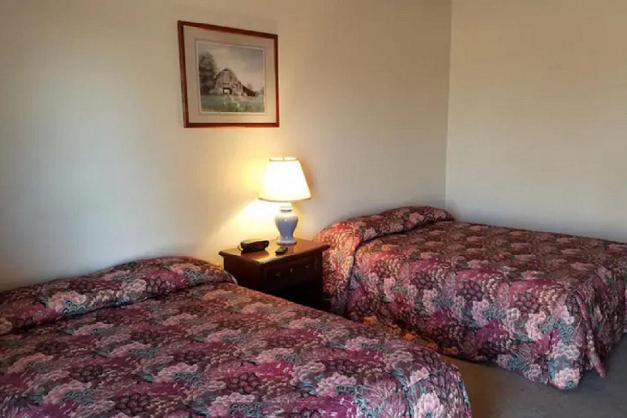 Michael's Motel — photo 20