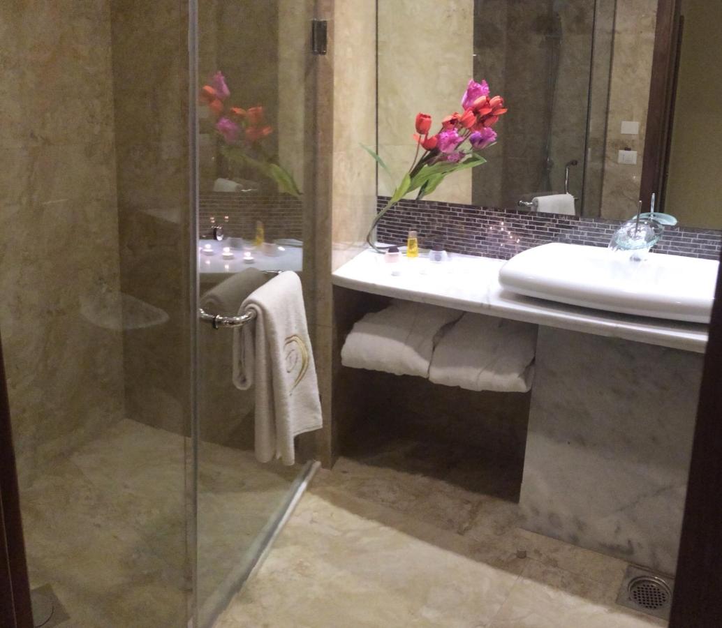 Delora Hotel and Suites photo