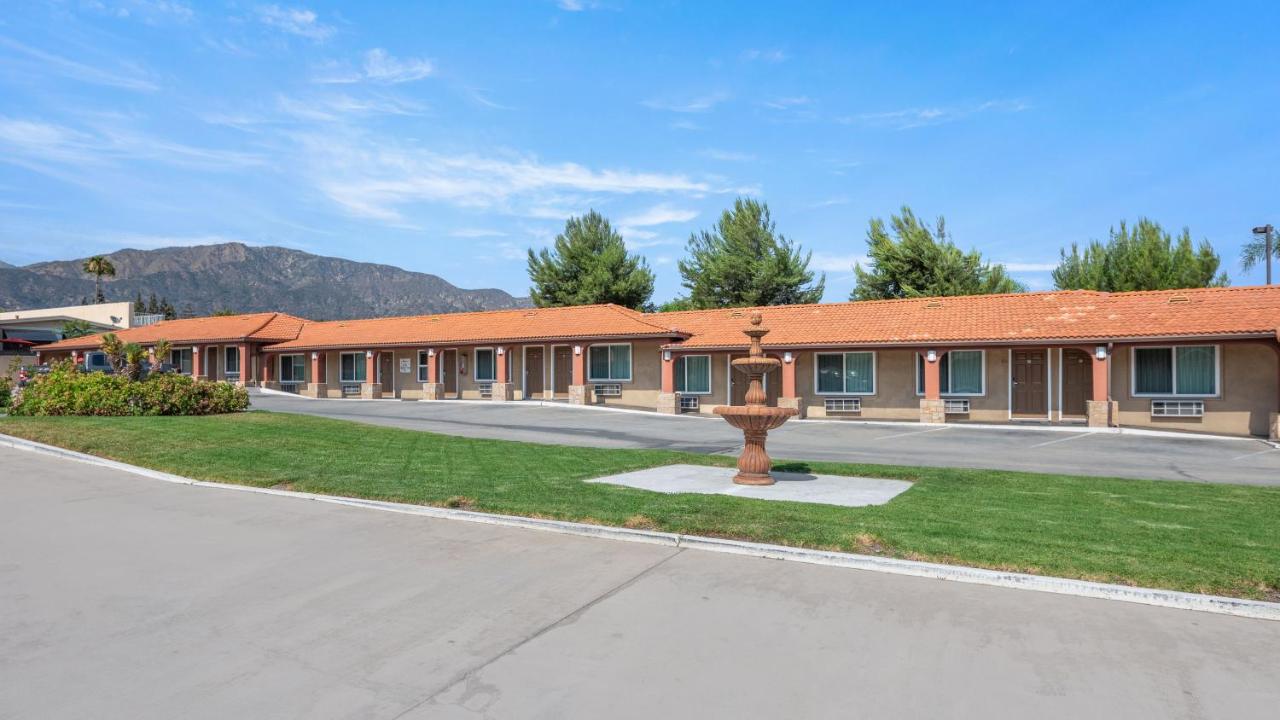 Oak Park Motel — photo 20