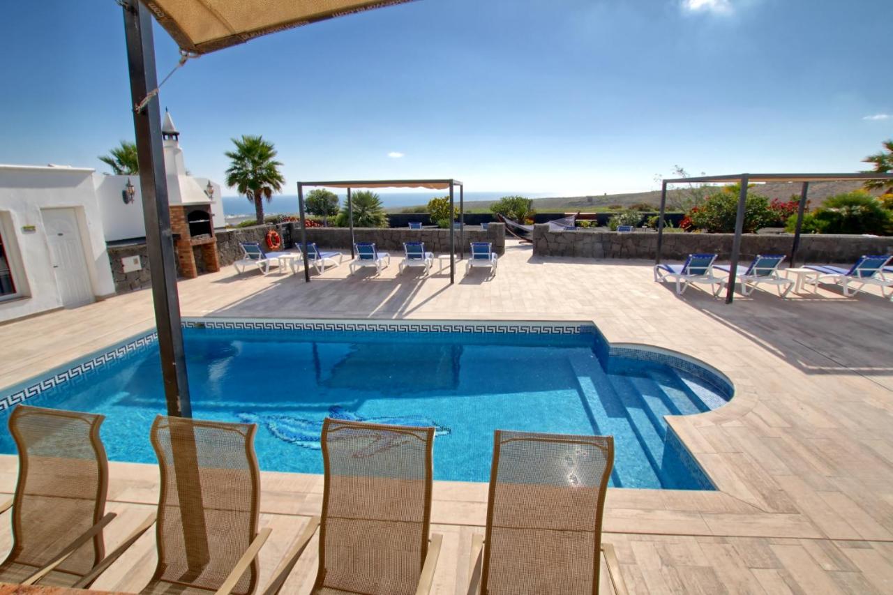 Magnificent Villa El Palacete sleeps 20, Güime – Bijgewerkte ...