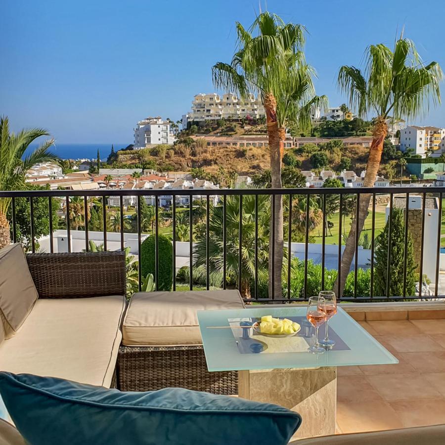 40-Luxury Apartment with Stunning Views in Riviera del Sol ...