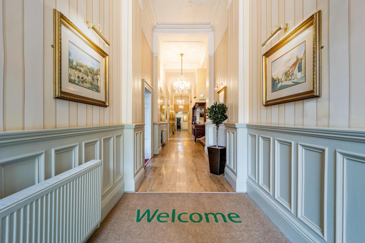 Best Western Limpley Stoke Hotel - 2