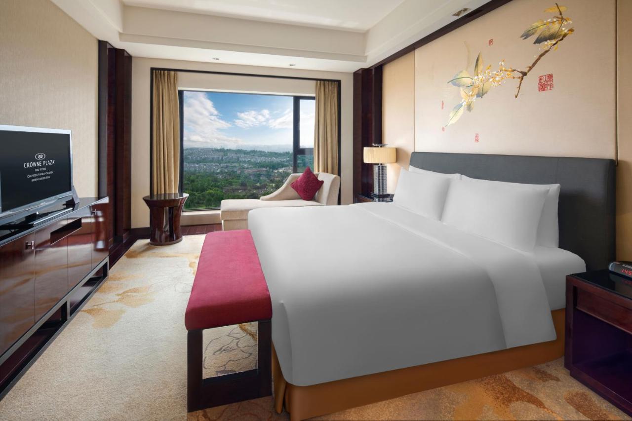 Crowne Plaza Chengdu Panda Garden, an IHG Hotel photo