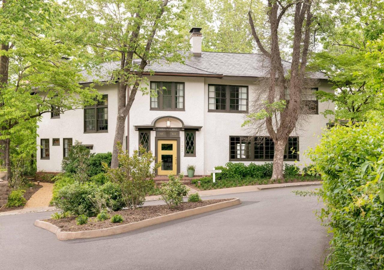 Oakhurst Inn at the University — photo 13