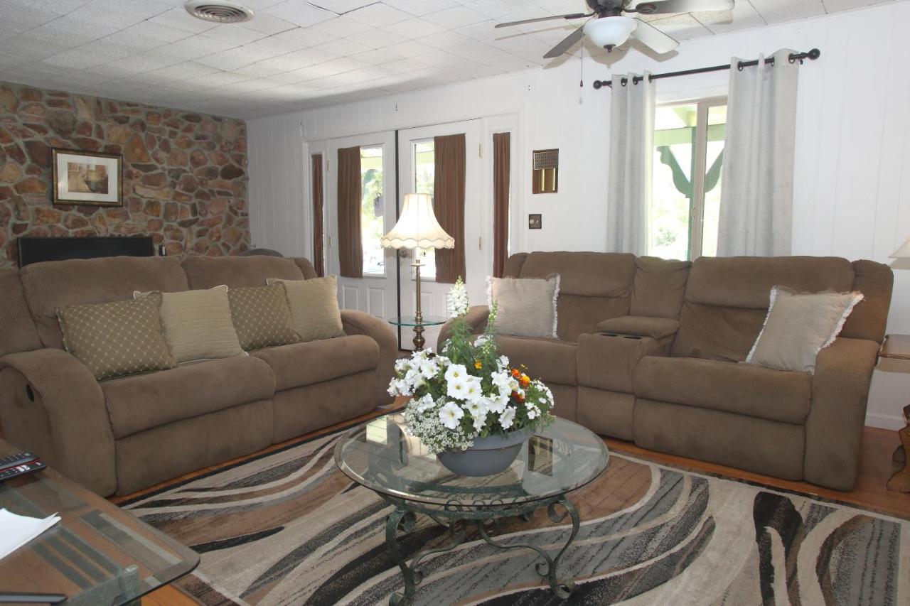 Kern River Inn — photo 13