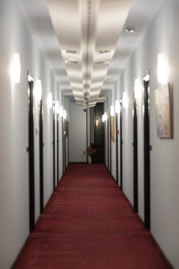 Hotel Vlora International photo