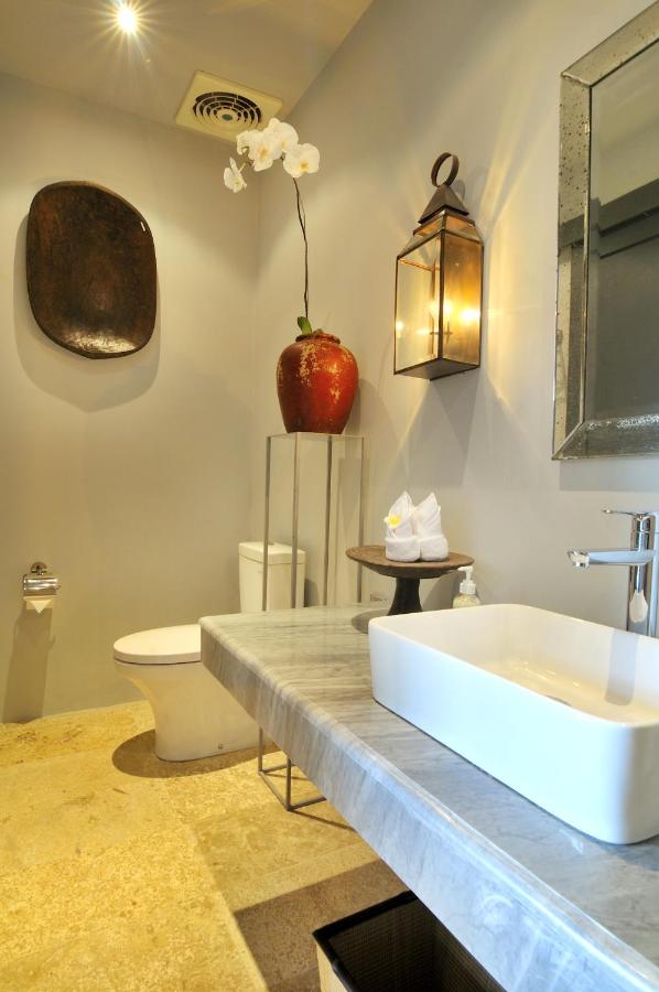 Room & Vespa 1 - Stay Central Seminyak Near Beach - 3