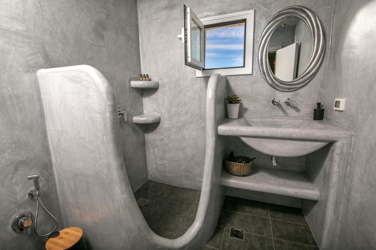 Sensia Luxury Studio with Hot tub - 5