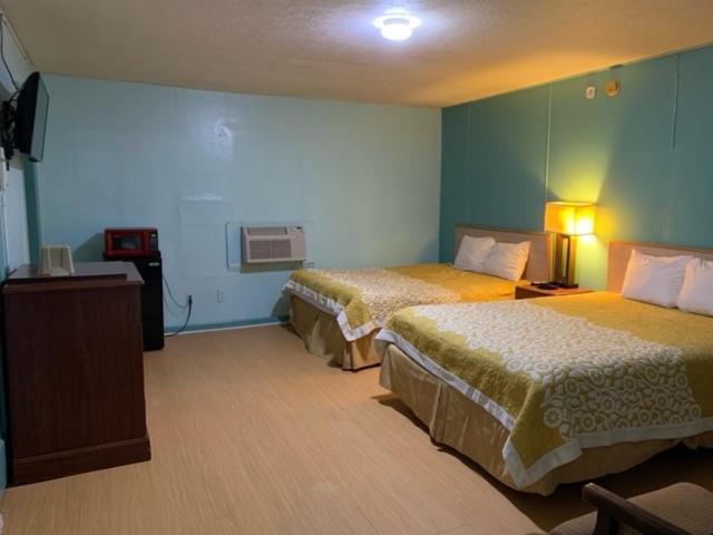Lamplighter Inn — photo 2