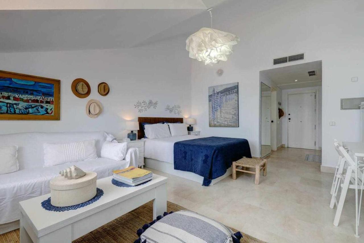 Sotogrande Port On the beach cozy studio, Sotogrande ...