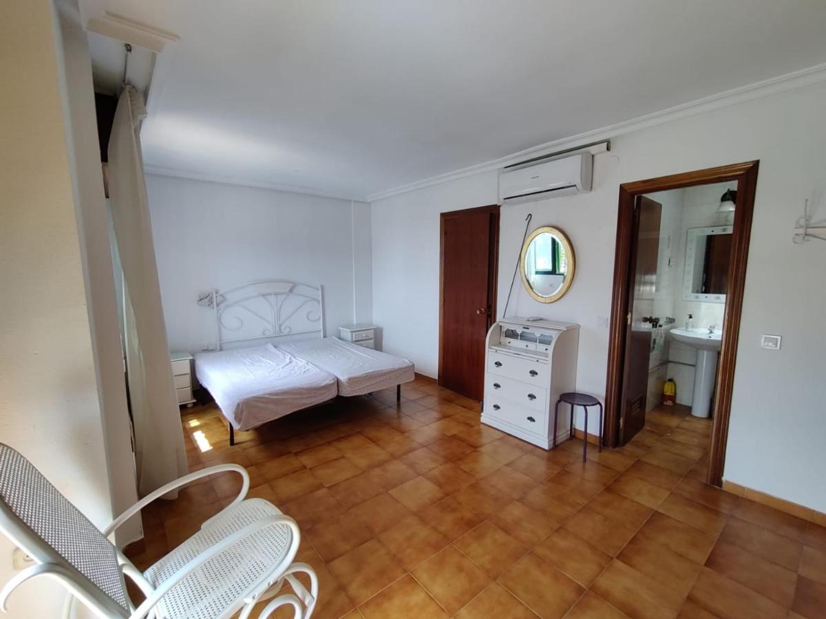 Chalet en frente de la playa, Torremolinos – Precios ...