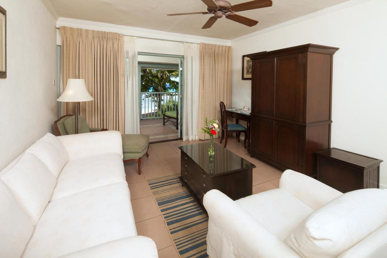 Savannah Beach Club Hotel & Spa photo