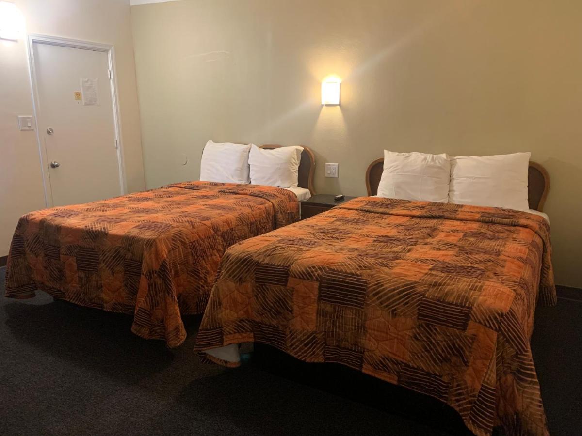 Ventura Beach House Motel — photo 12
