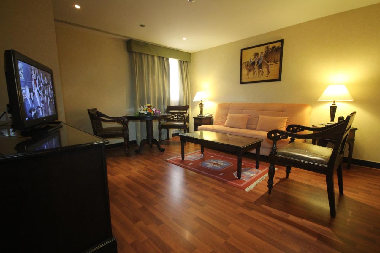 Arabian Courtyard Hotel & Spa photo