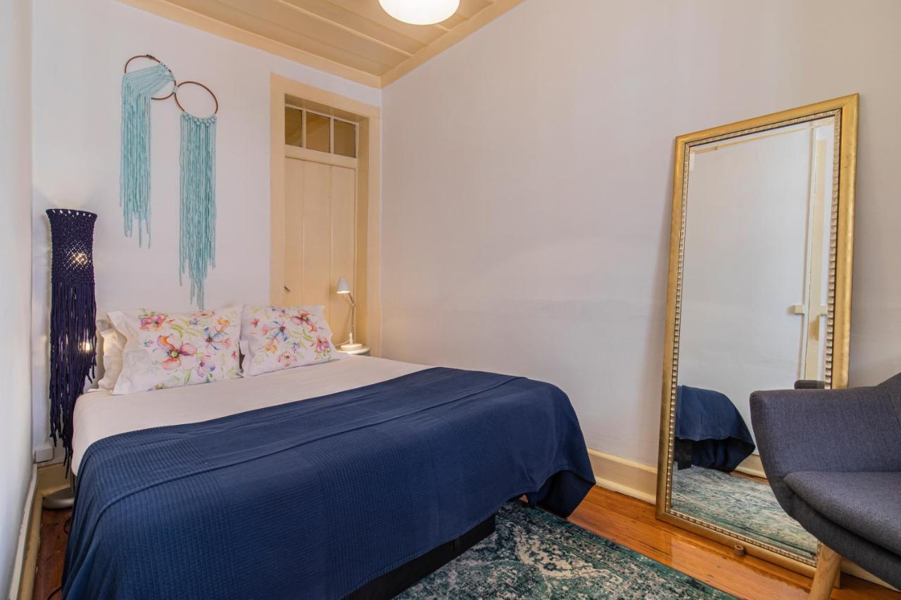 Condessa Dolls House III by Lisbon Heart