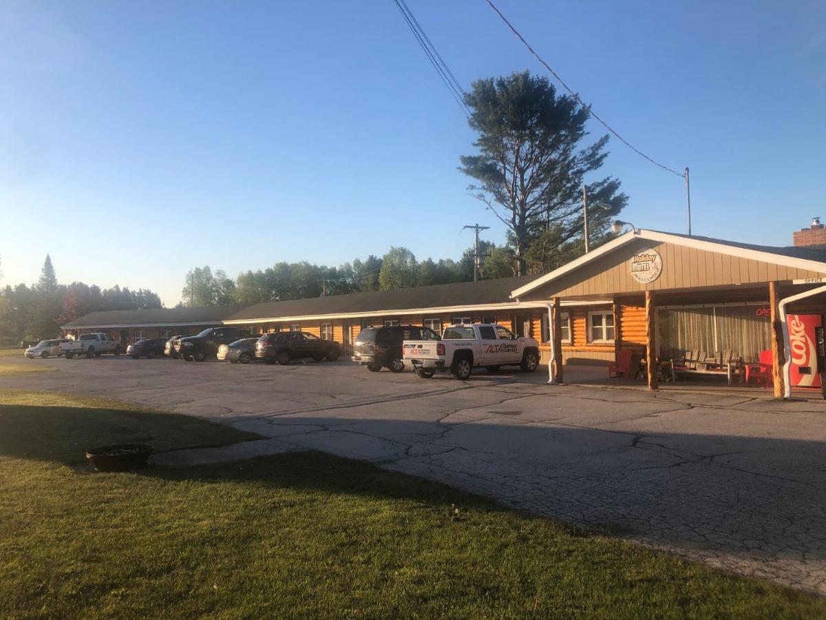 Holiday Motel — photo 13