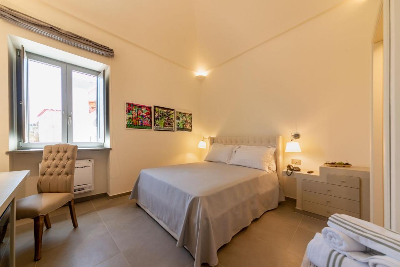 Insula Boutique Hotel photo
