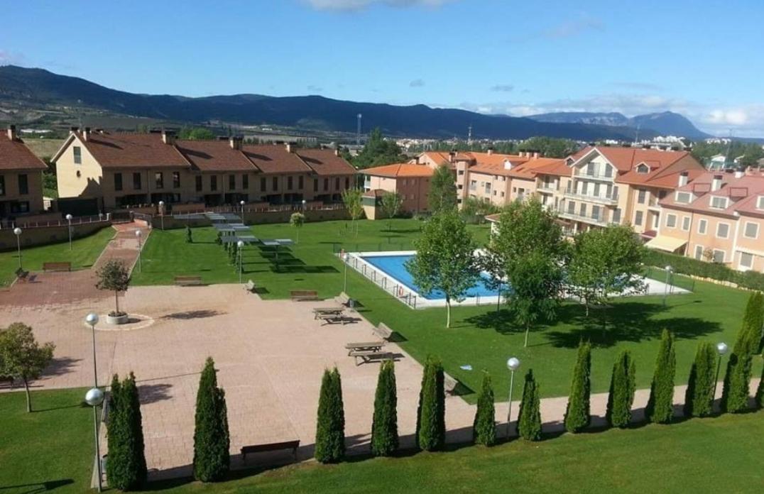 Apartamento Eguzki-lore (Spanje Jaca) - Booking.com