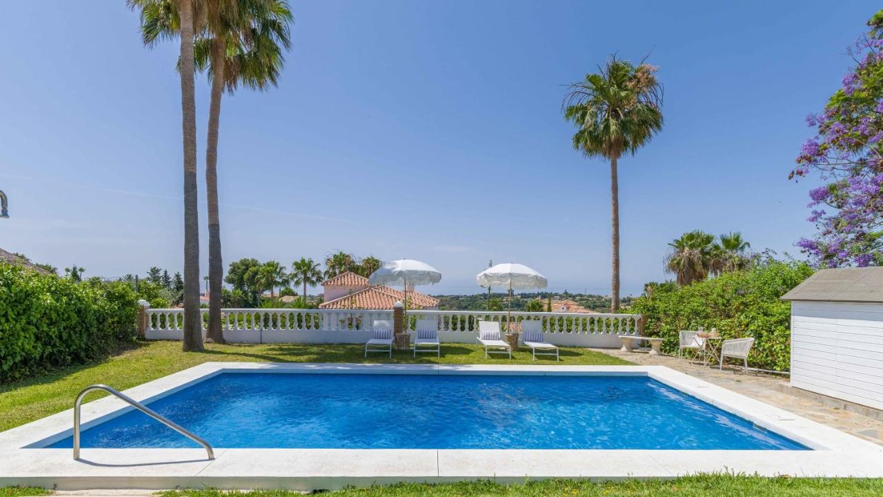 VILLA ADELFAS ESTEPONA PRIVATE POOL SEA VIEW ROOFTOP TERRACE ...