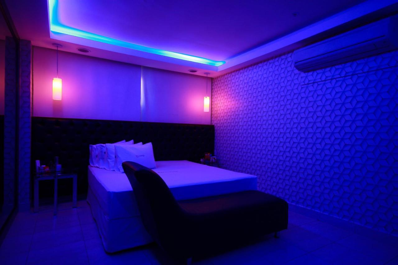 LESSENCE MOTEL photo