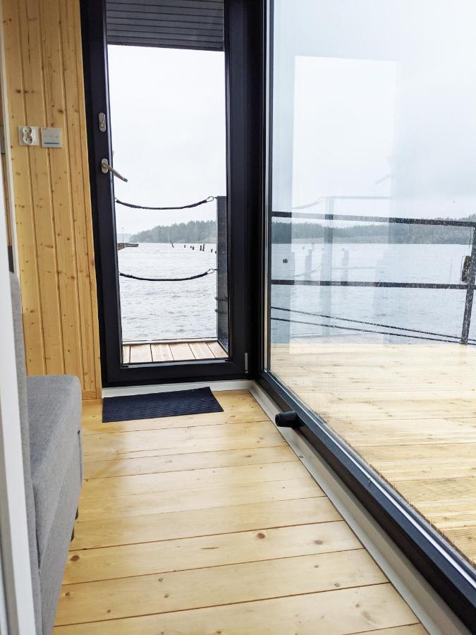Schwimmendes Haus, freier Blick aufs Wasser im Schärengebiet Blankaholm  inkl Boot, Blankaholm – Updated 2022 Prices