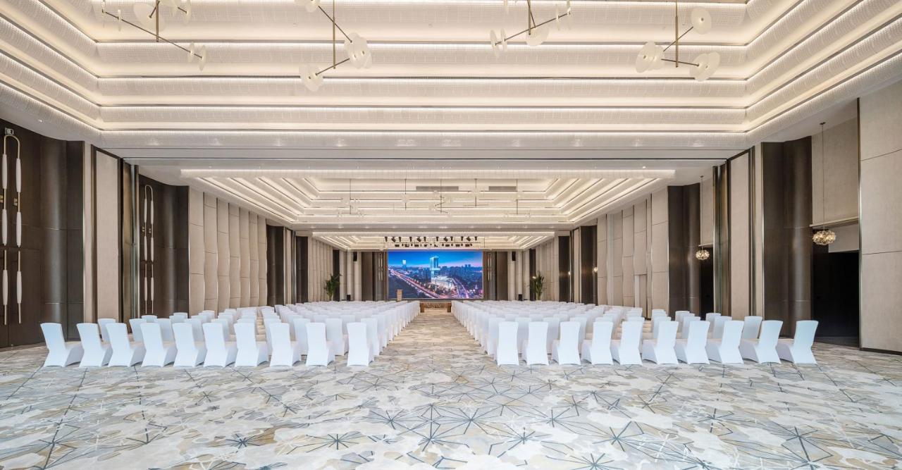 Grand Bay Hotel Chengdu photo