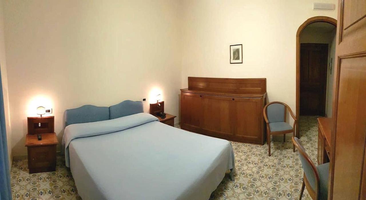 Hotel Mega Mare photo