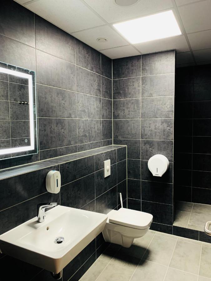 Space Night Capsule Hostel - 5