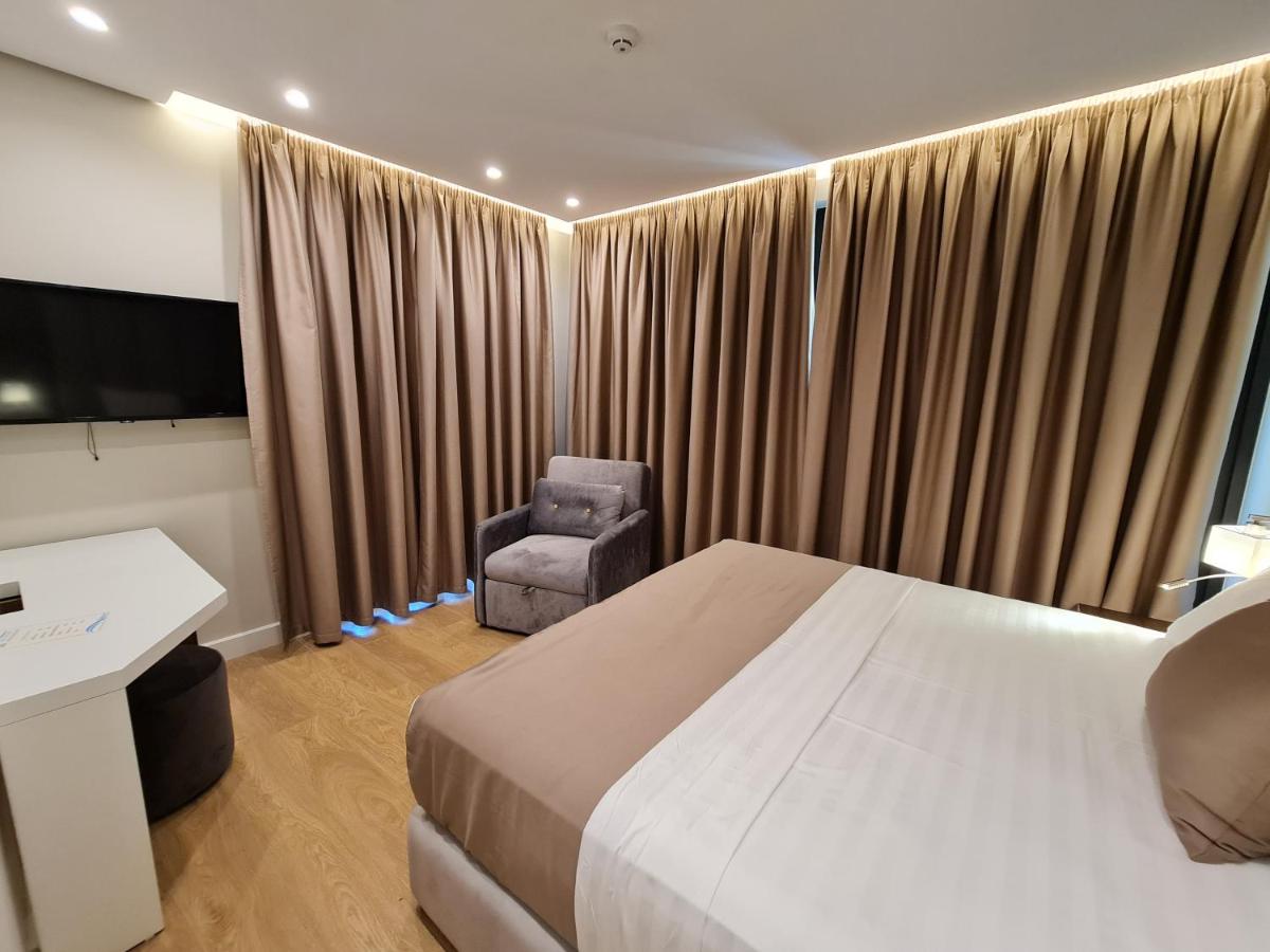 Hotel Aross photo