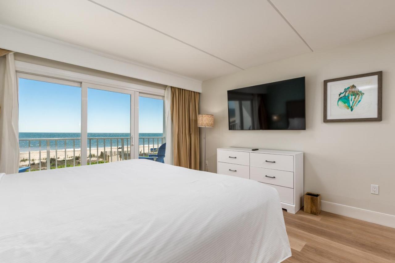 Princess Royale Oceanfront Resort — photo 20