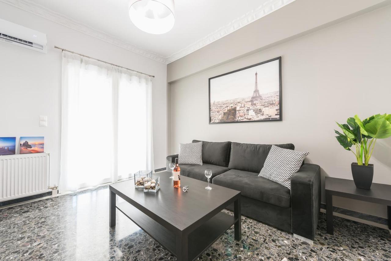 Athens Central Pangrati - Varnava Square Modern Apartment for 5