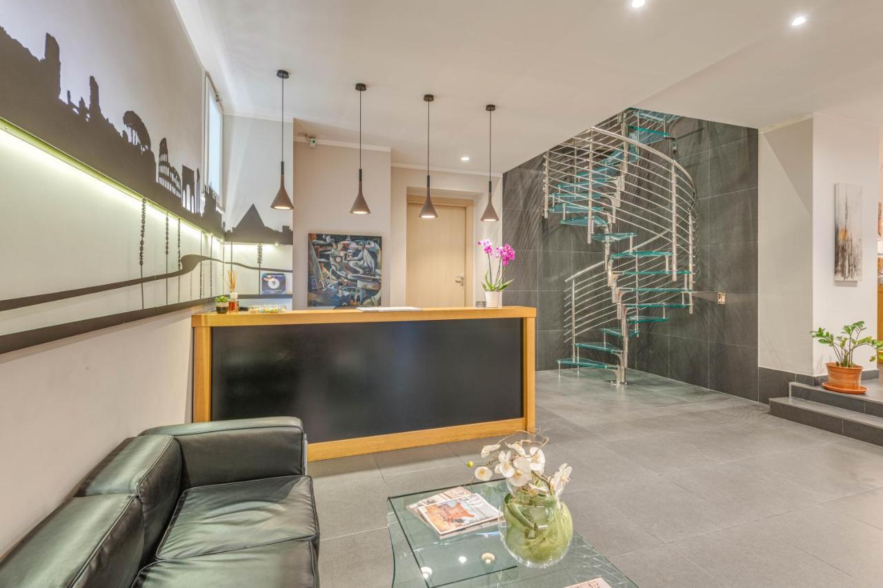 Trevi Palace Hotel - 5