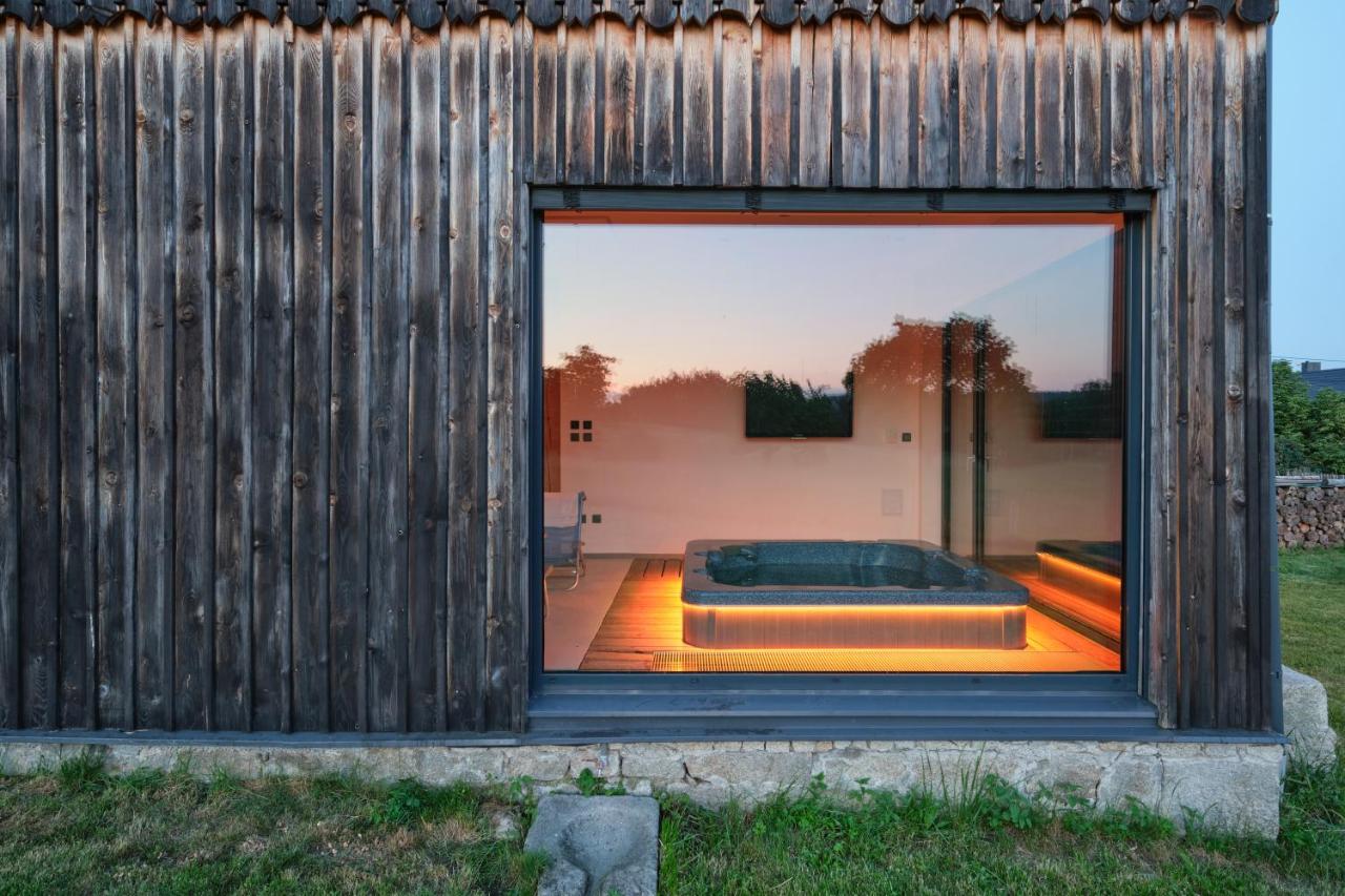 Roubenka U Babi, Lipná