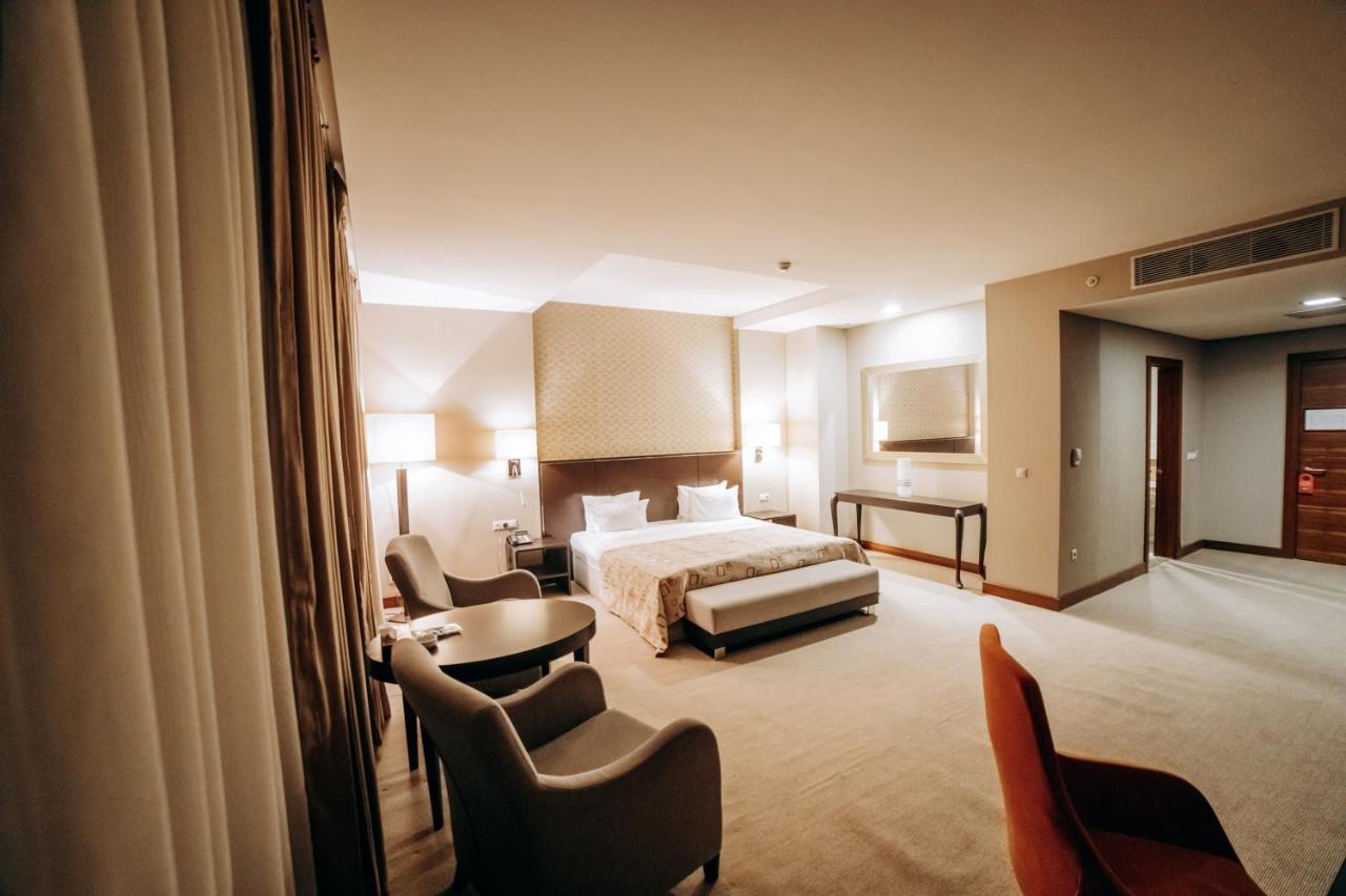 Point Hotel Baku photo