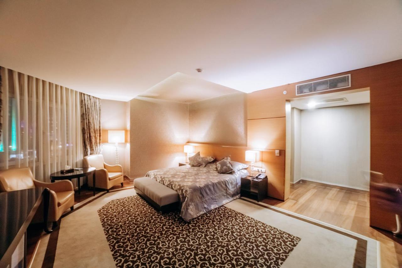 Point Hotel Baku photo