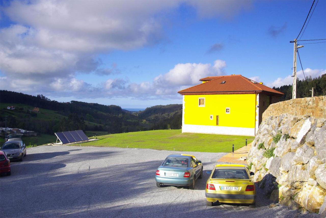 Casa Rural Los Sombredales (España Soto del Barco) - Booking.com