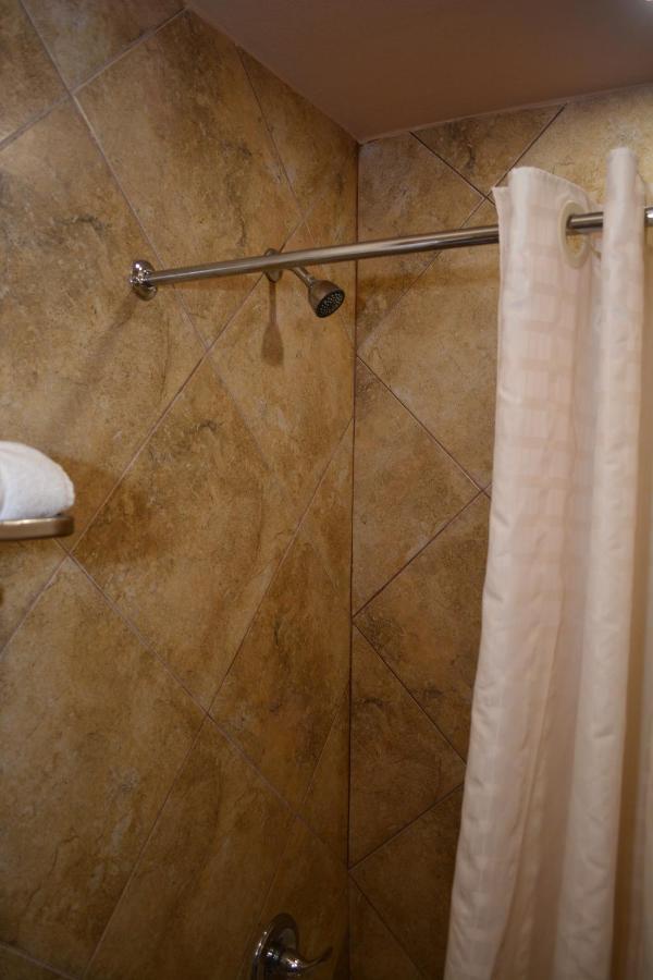 El Camino Motel — photo 6