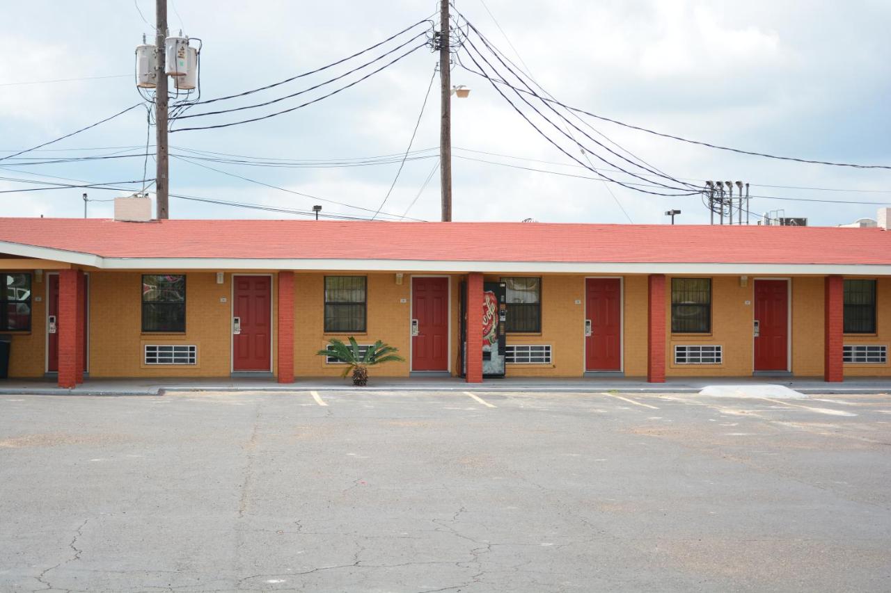 El Camino Motel — photo 12