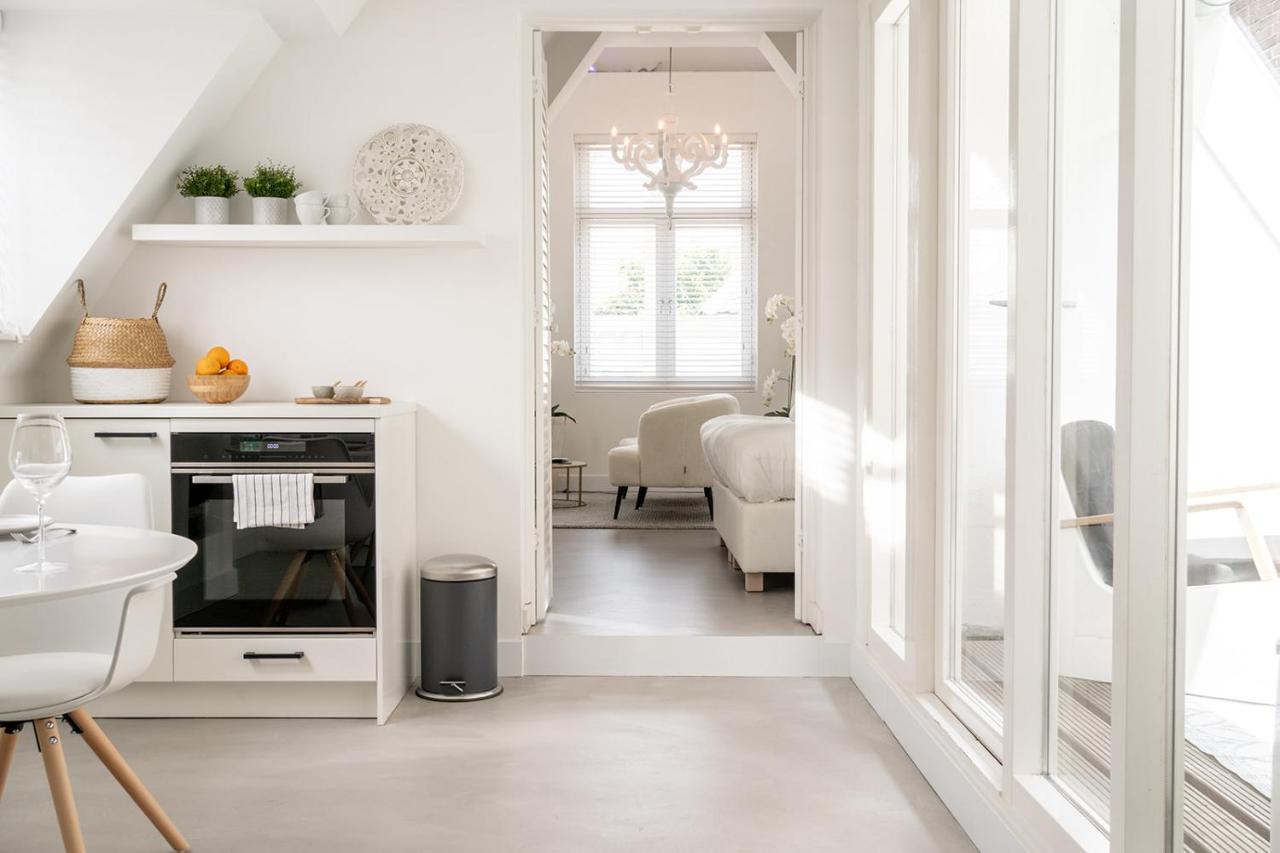Een keuken of kitchenette bij Bossche Suites No2 - Verwersstraat