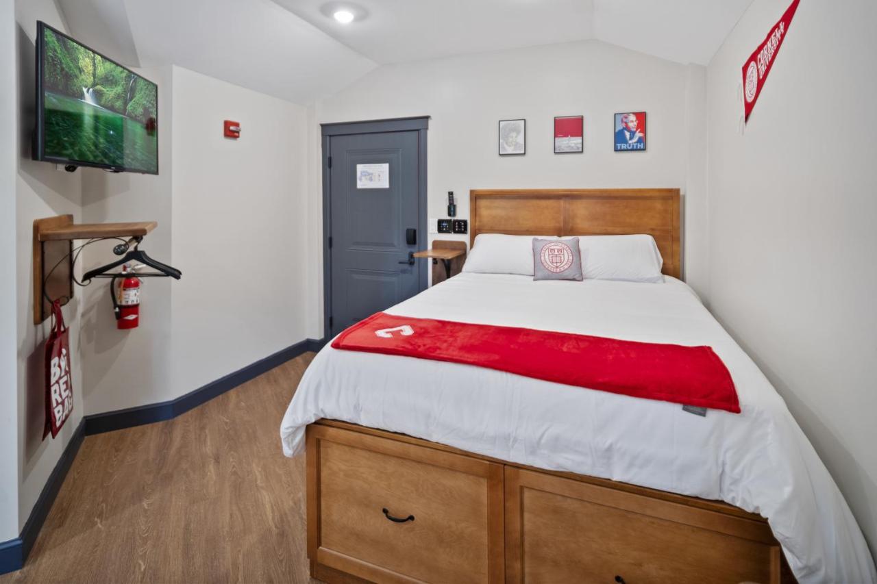 The Dorm Hotel — photo 7