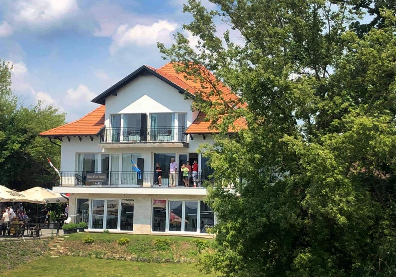 Image: Duna P'Art Panzió