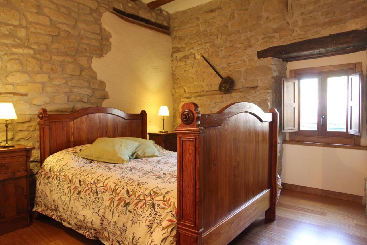 CASA RURAL FERNANDOEGEA (España Ayesa) - Booking.com