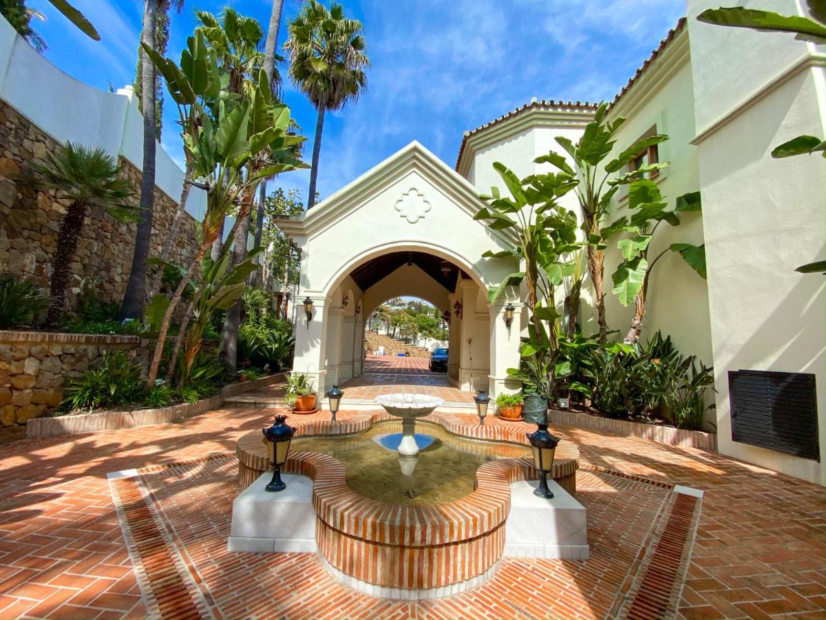 Villa Ultra Luxury Mansion in El Paraiso, Marbella! (Spanje ...