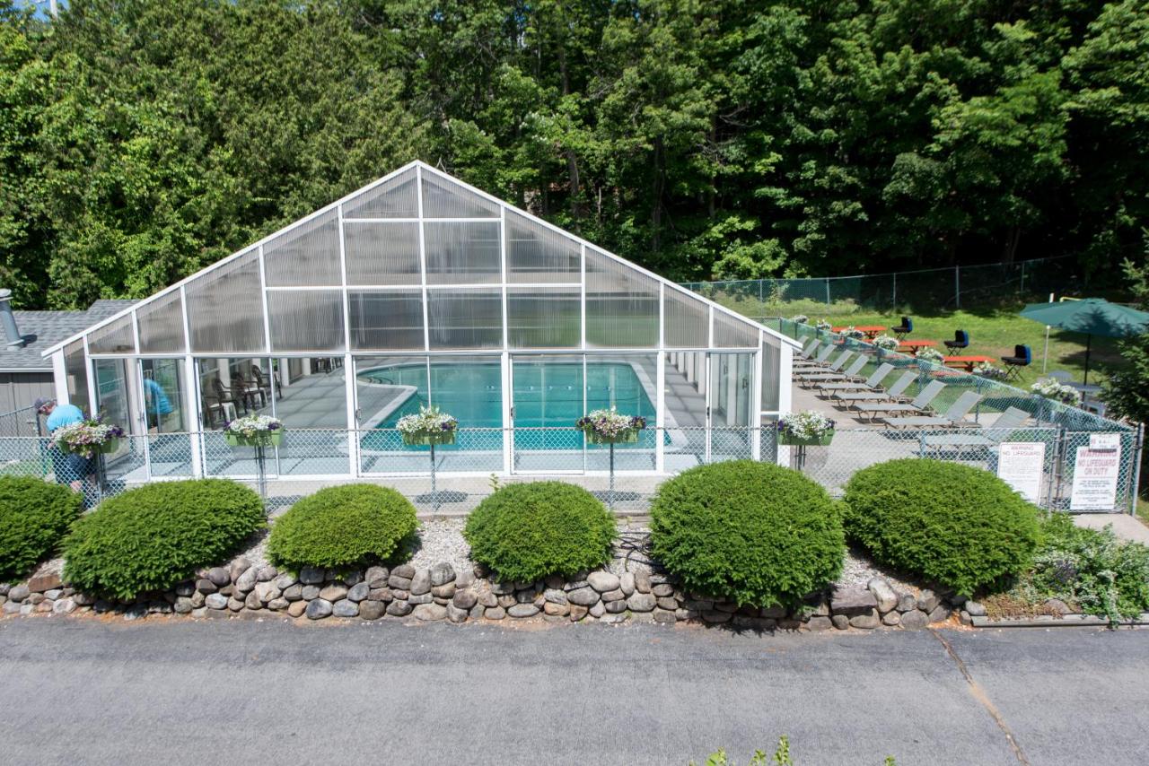Adirondack Retreat Inn & Suites — photo 18