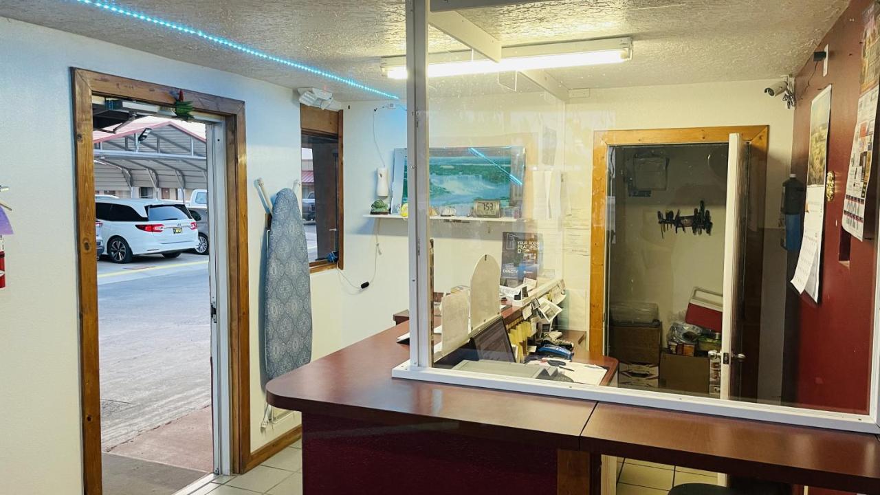 Sands Motel — photo 10