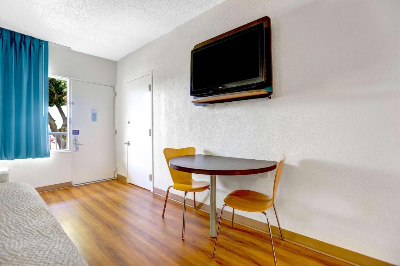 Triangle Motor Inn — photo 18