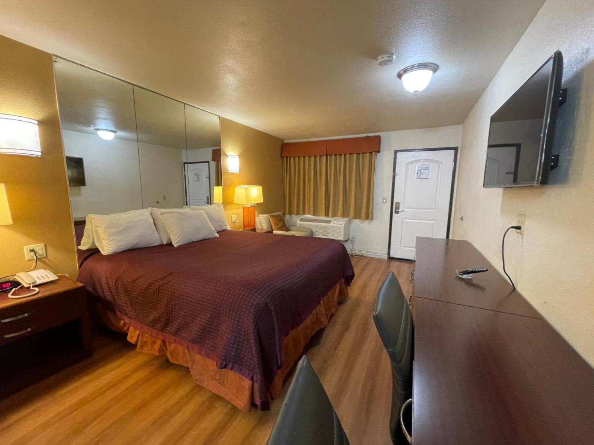 Siesta Inn — photo 3